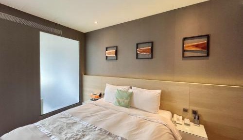Deluxe Double Room with Bath