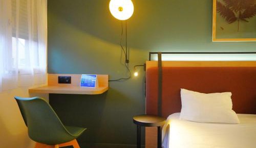 Superior Room - 1 Double Bed (renovated room)