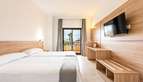 Double or Twin Room with Terrace