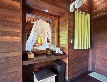 Twin Room with Balcony