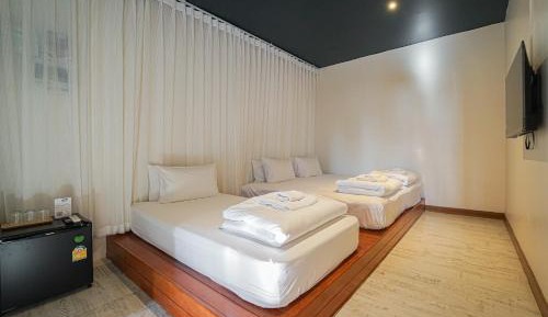Deluxe Triple Room