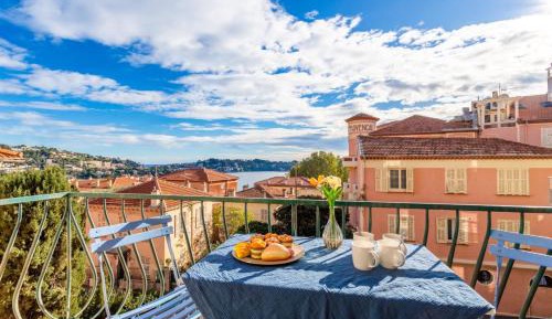 Apartment with Balcony