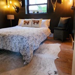 Deluxe Double Room with Shower