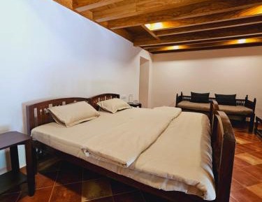 Deluxe Family Suite