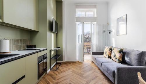 Studio Apartment