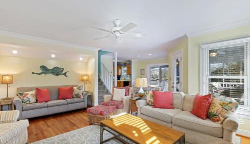 Four-Bedroom Holiday Home