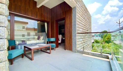 Apartment with Garden View