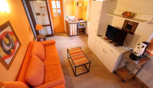 Studio - Split Level