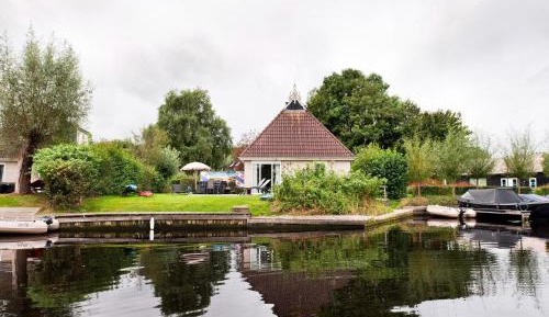 Four-Bedroom Holiday Home