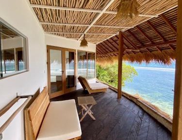 Bungalow with Sea View