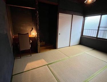 Economy Twin Room