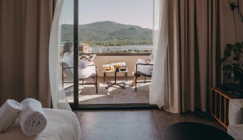 Suite with Panoramic Sea View