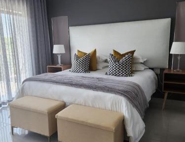 Double Room with Mountain View