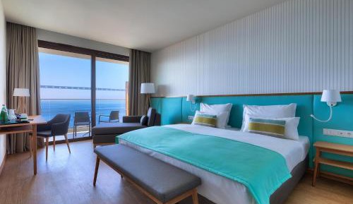 Twin Room with Sea View