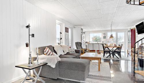 Three-Bedroom Holiday Home 