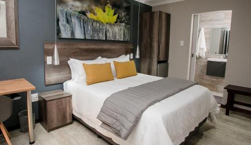 Queen Room