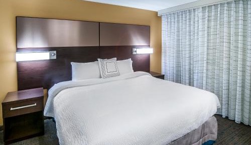 One-Bedroom King Suite with City View