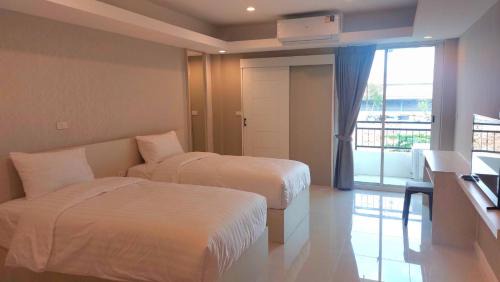 Twin Room with Balcony
