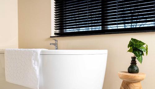 King Room with Spa Bath