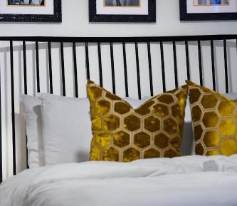 One-Bedroom Bungalow