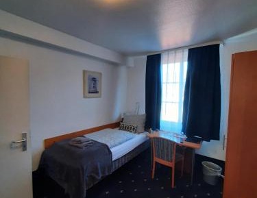 Small Single Room