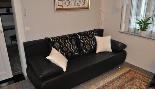 Superior One-Bedroom Apartment