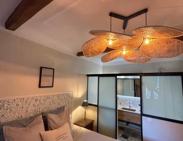 King Room with Mountain View