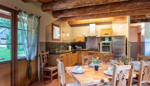 Holiday Home (10 Adults)