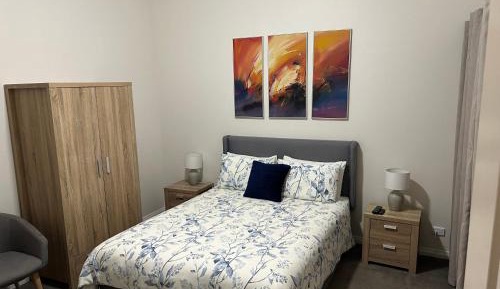 Standard Queen Room