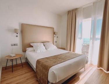 Economy Double Room with Sea View