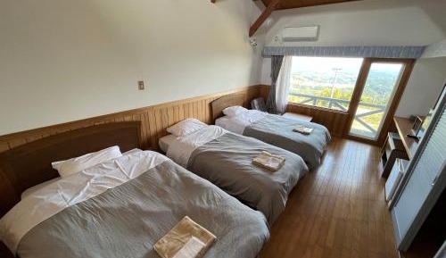 Triple Room with Balcony