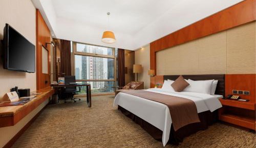 Deluxe Queen Room