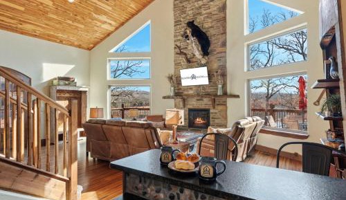 Seven-Bedroom Holiday Home