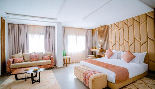 Deluxe Suite