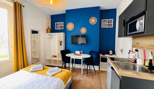 Studio Apartment with Sea View