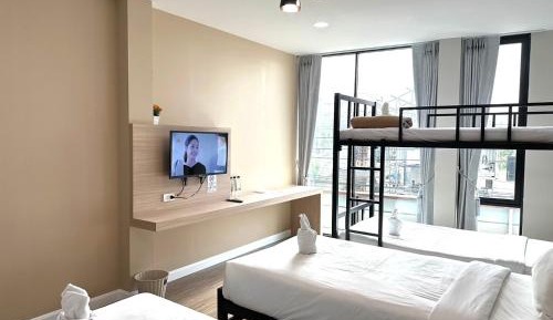 Economy Quadruple Room with Shared Bathroom