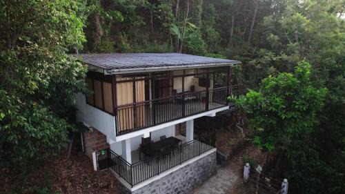 Double or Twin Room with Mountain View