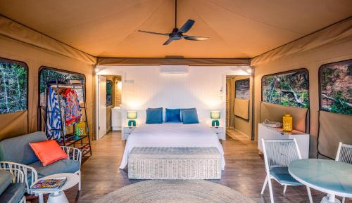 Deluxe King Suite