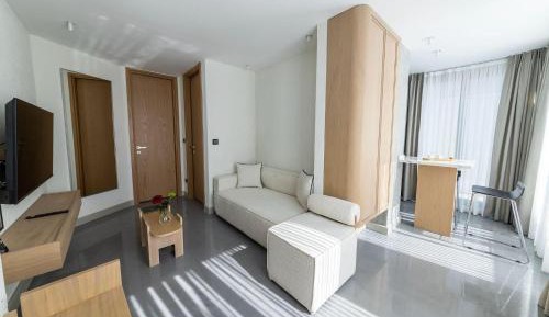 Deluxe Apartment