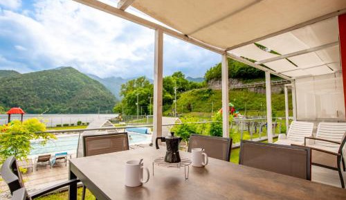 Family Room with Lake View