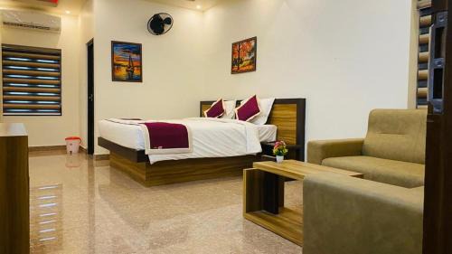 Deluxe King Suite