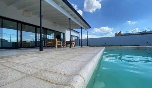 One-Bedroom Villa