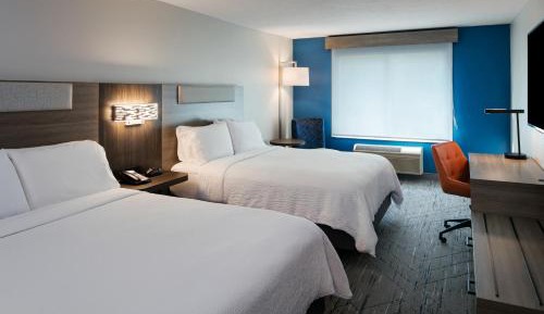 Deluxe Queen Room with Two Queen Beds