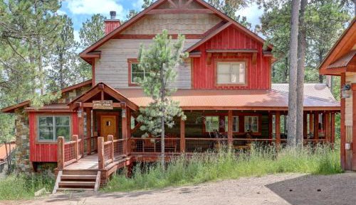 Five-Bedroom Holiday Home