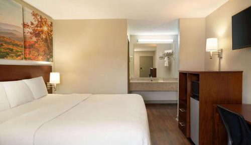 King Room - Non-Smoking