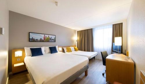 Superior Double Room with Sofa