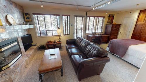 Superior Studio