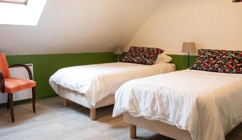 Holiday Home (6 Adults)