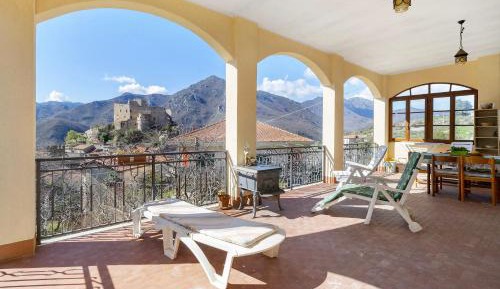 Superior Apartment with City View