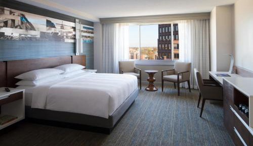 Executive King Room with Sofa Bed